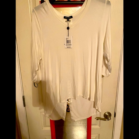 Top - Picture 1 of 3